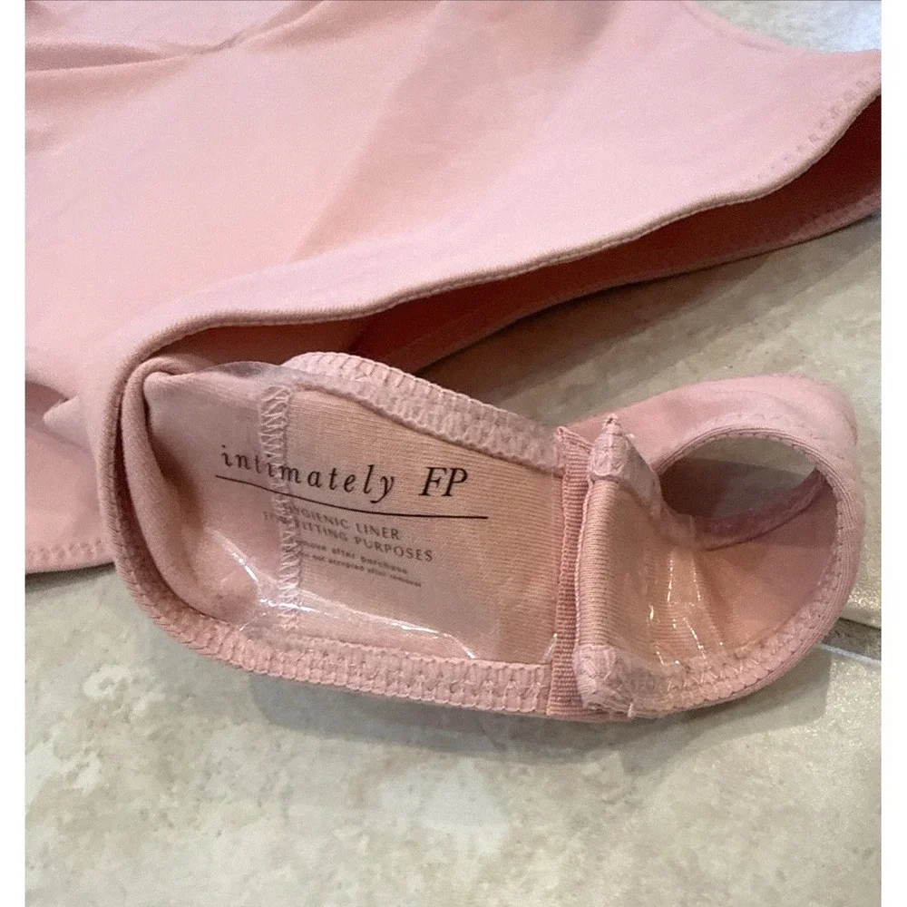New Free People Intimately Pale Pink Bodysuit Puff Long Sleeve Deep V Size S NWT